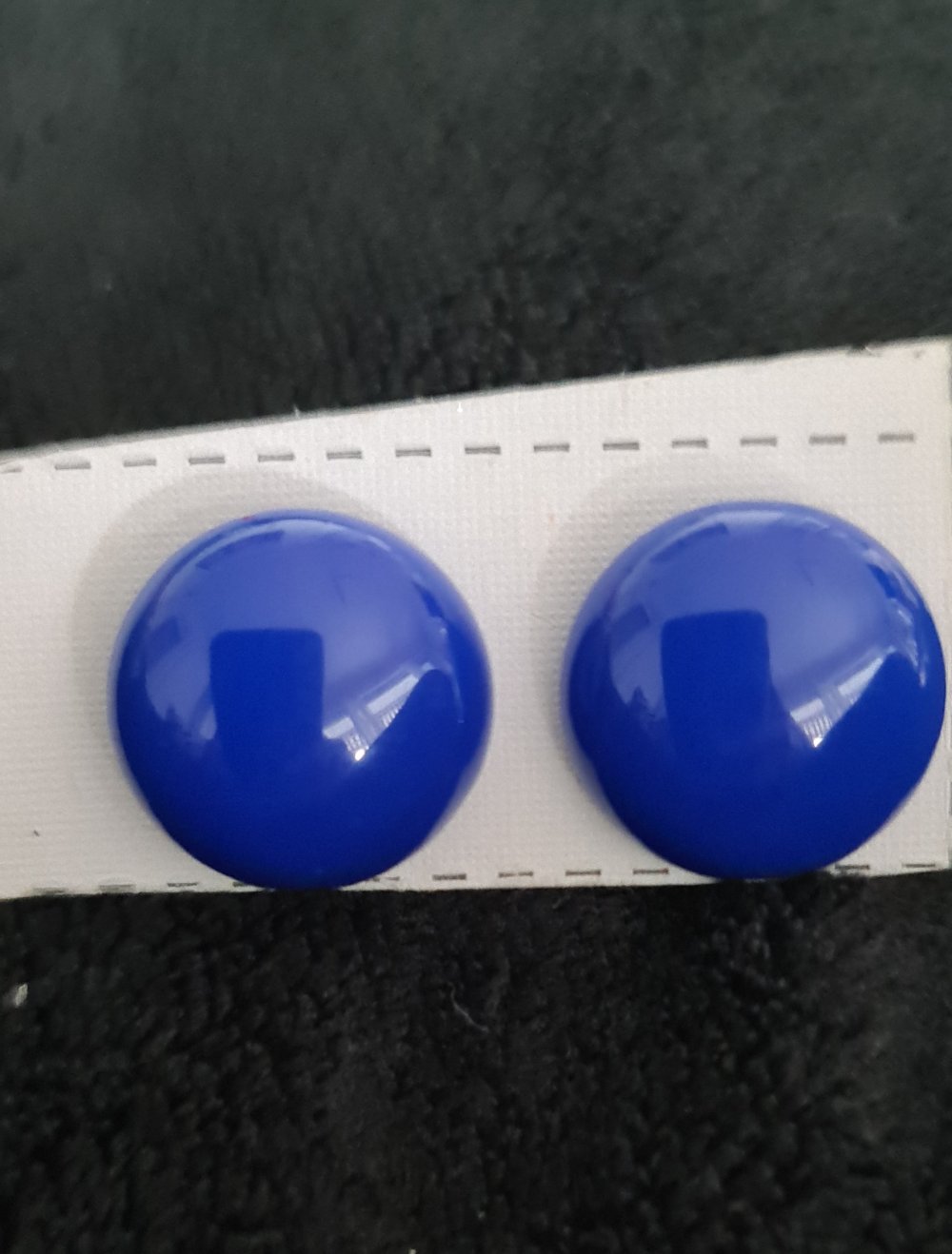 Blaue Ohrringe zum Stecken