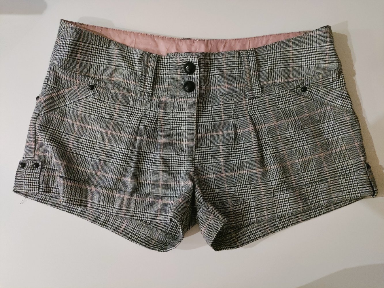 Schicke Short kariert