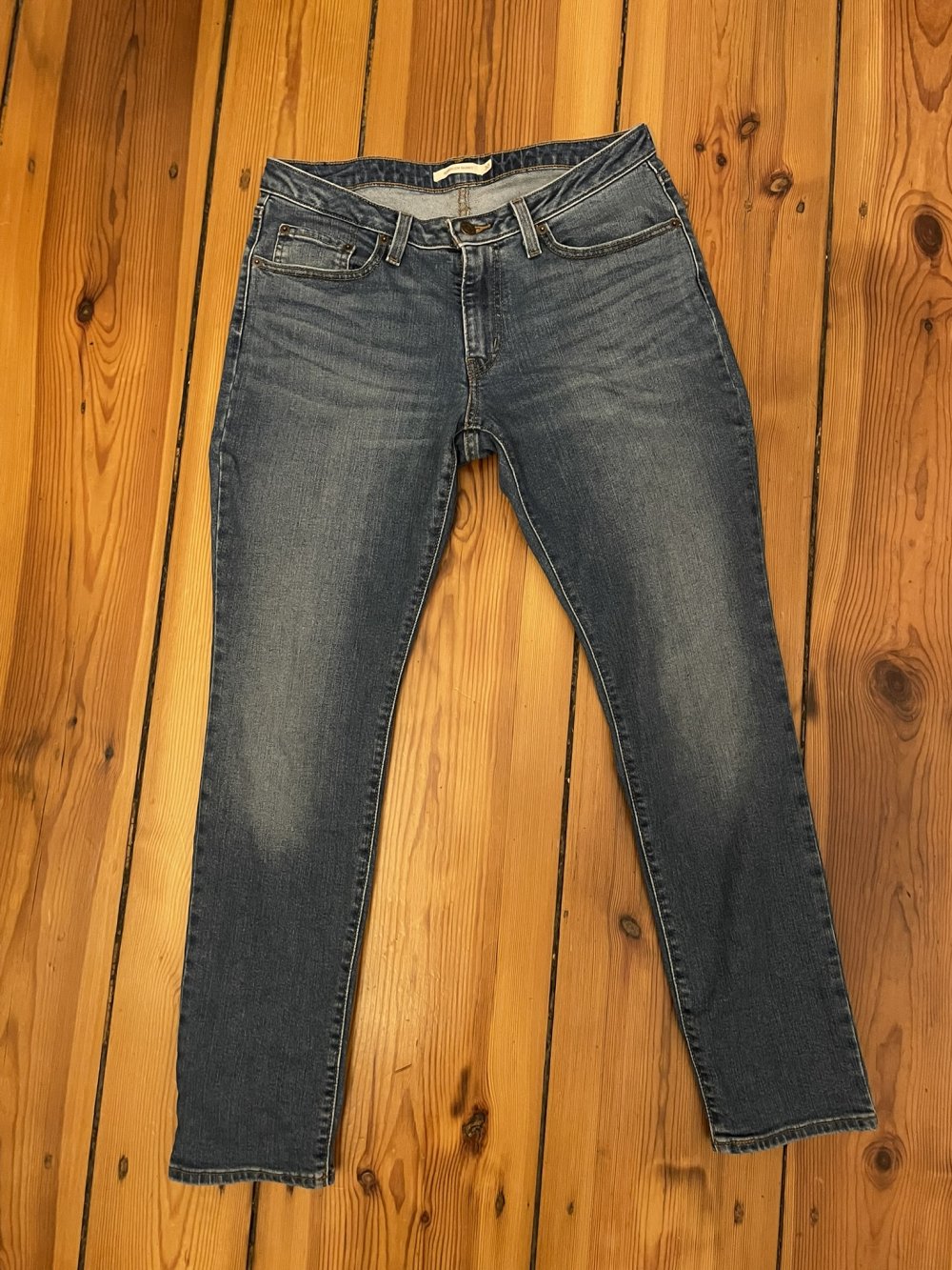 Levi’s Superlow Skinny Jeans