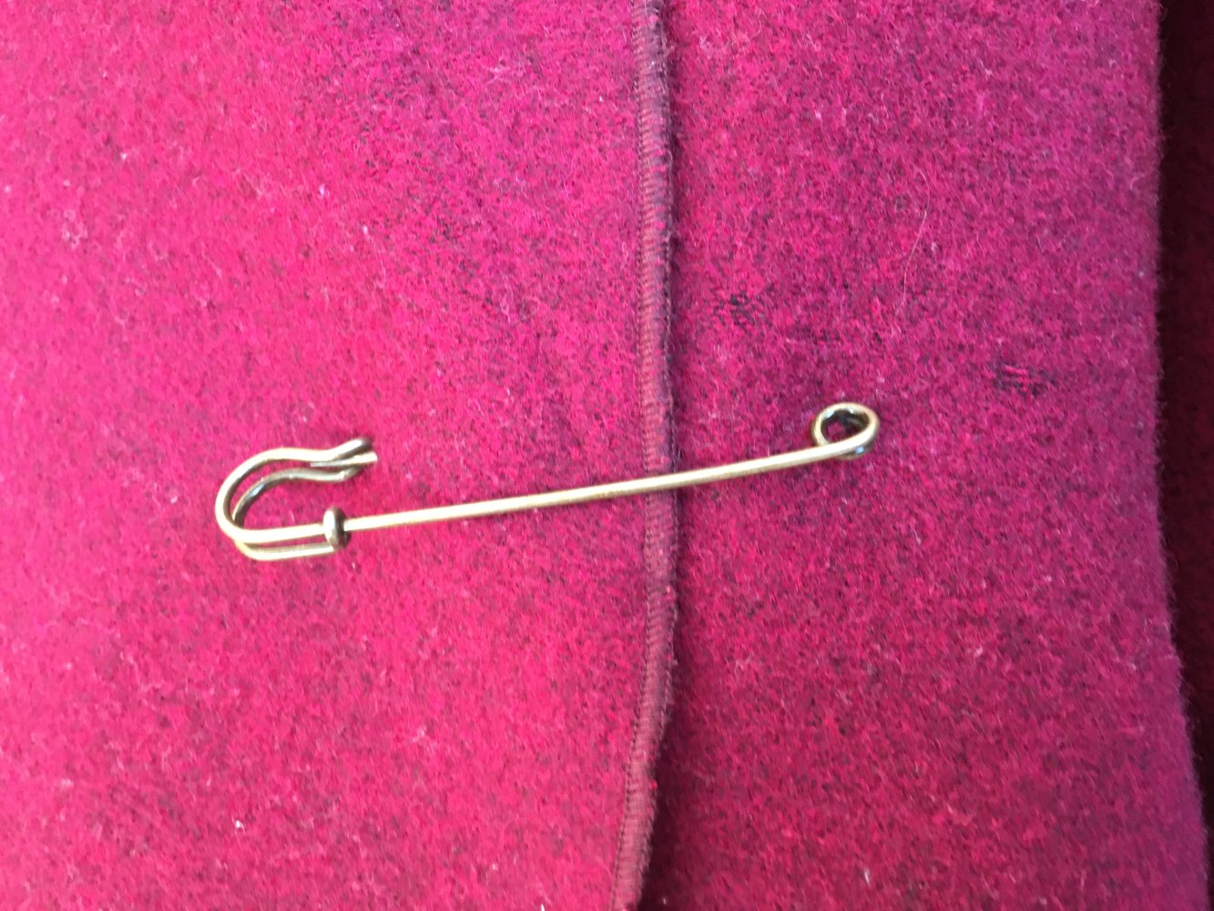 Luzifer Berlin Mantel Gr. L 100% Wolle weinrot-rot