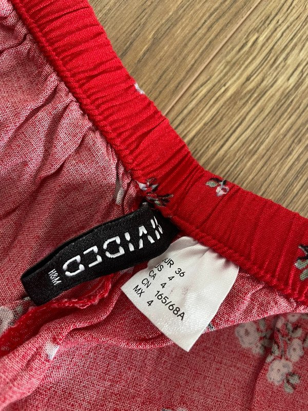 Rote Blumen Shorts | Divided H&M