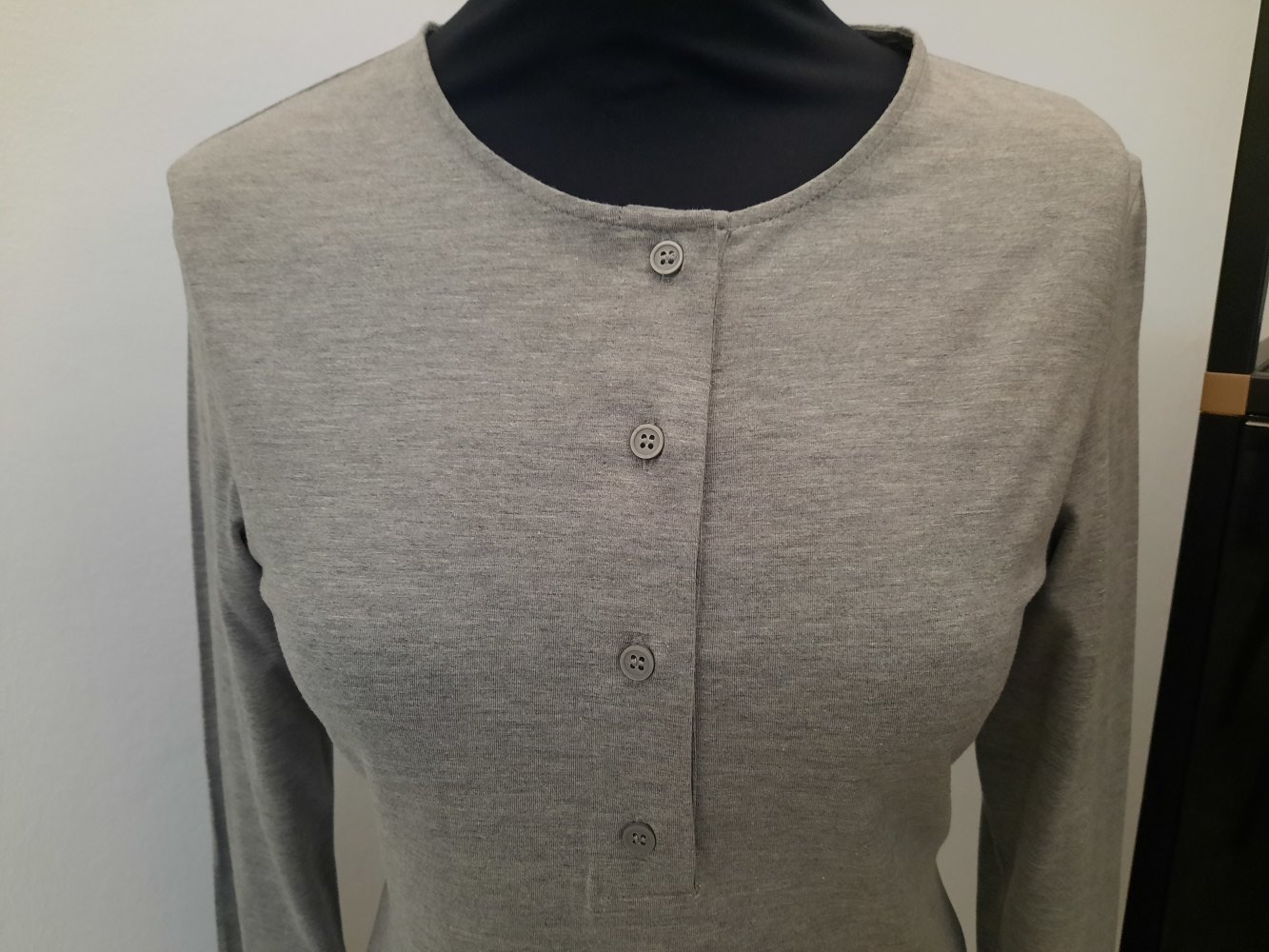 NEU Cos Basic Body Langarm Knopfleiste Langarmshirt casual grau meliert Lingerie Gr M