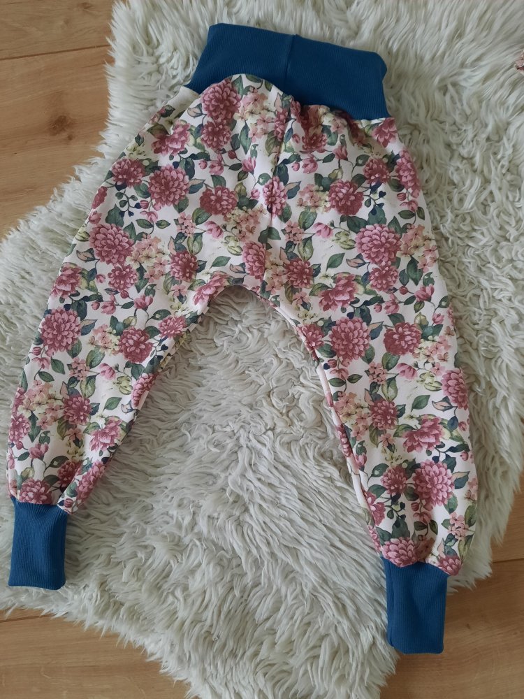 Neu handmade Mädchen Pumphose Blütentraum & Bandeau Stirnband 98/104