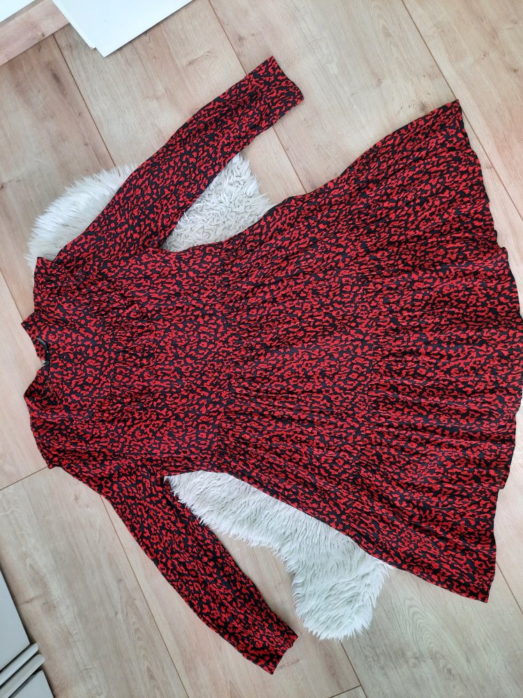 Wie NEU Zara Lockeres Midikleid Volant A Linie Boho verspielt XS