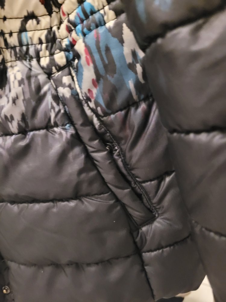 Damenjacke -bunt- mit Kapuze