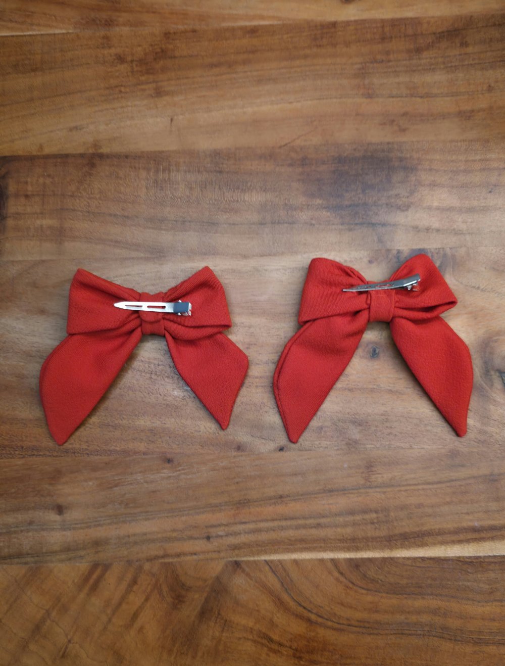 2er Set Haarspangen mit roter Schleife Neu