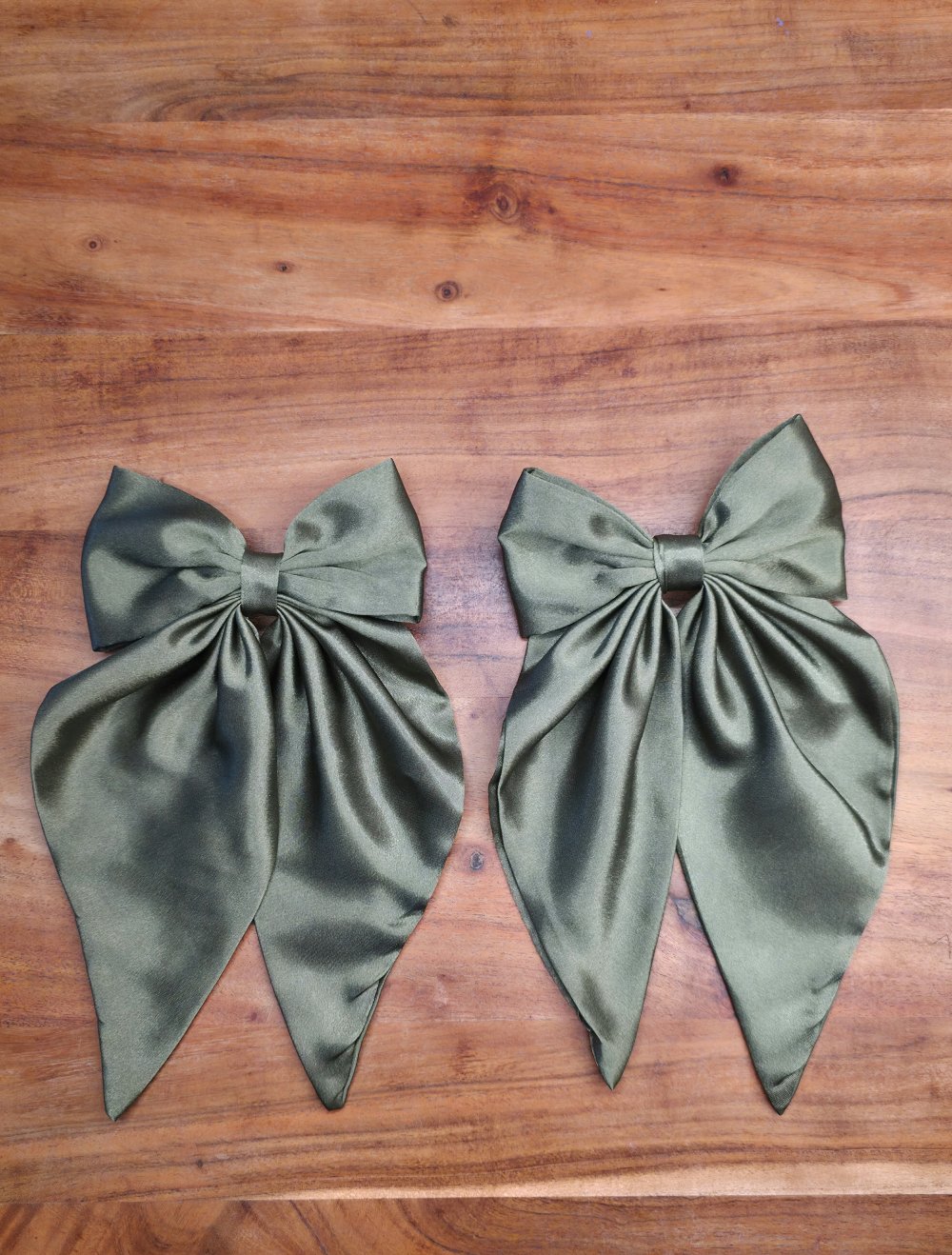 2 XXL Haarspange mit Schleife, olivgrüner Satin