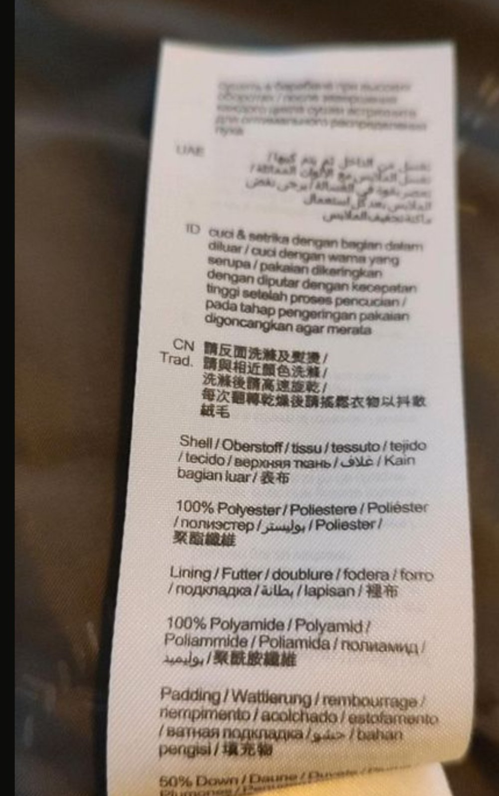 Auberginefarbene Winterjacke