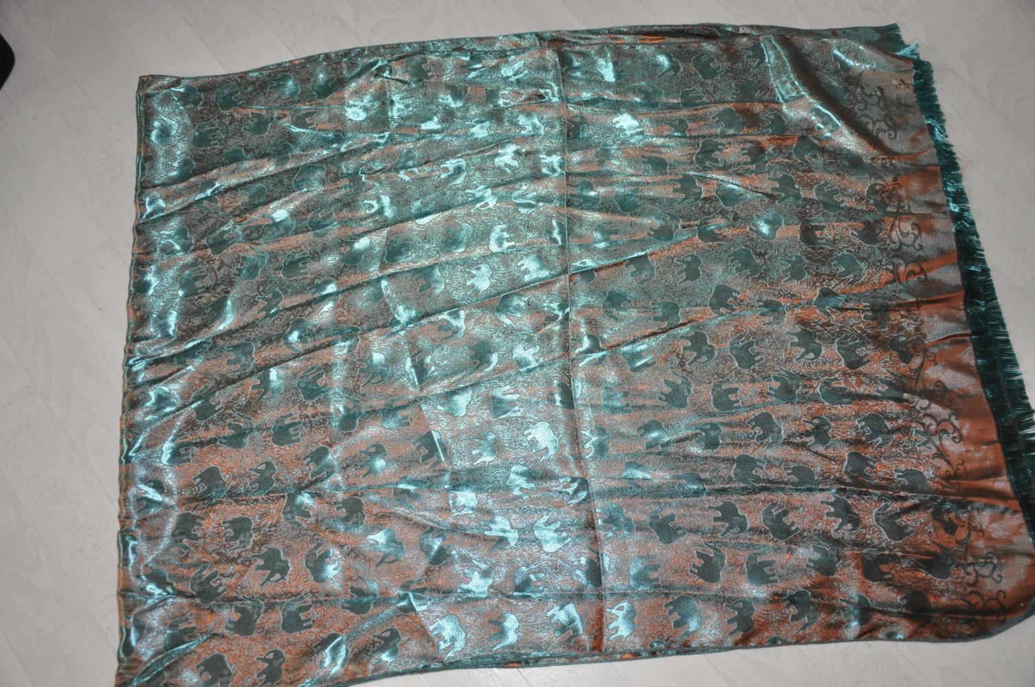 Schal Foulard Halstuch mit Elefanten