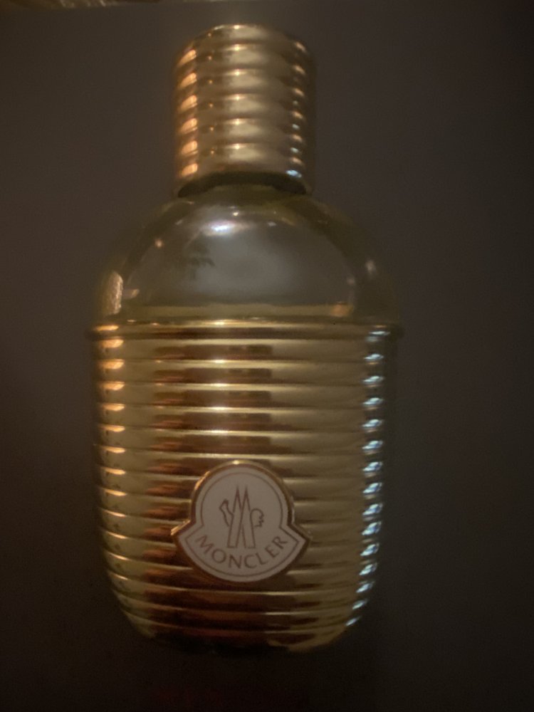 Moncler Moncler Sunrise pour Femme Eau de Parfum 60 ml wie NEU