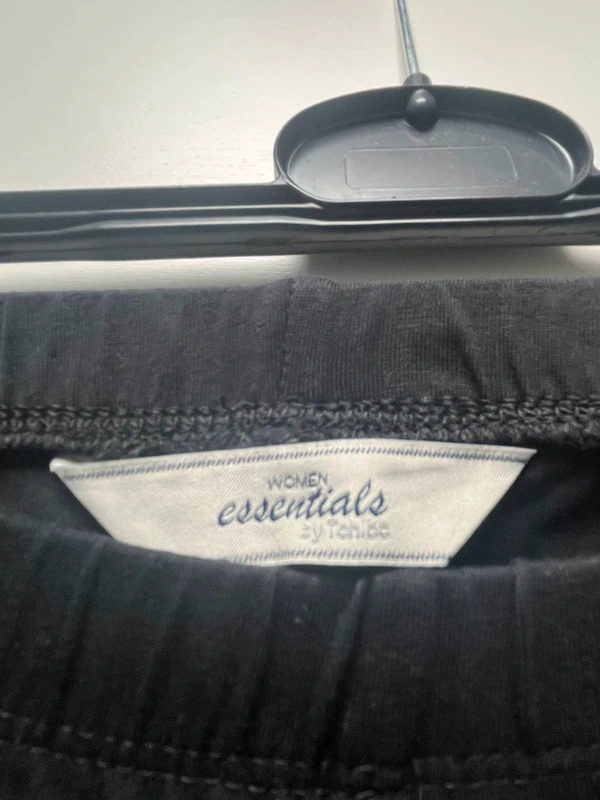 Schwarze Basic Leggings – Women Essentials by Tchibo