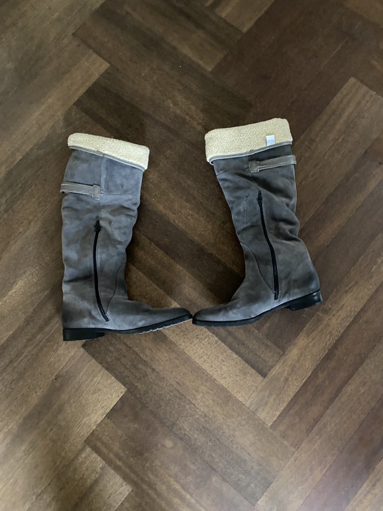 Wildlederstiefel, grau, große 40