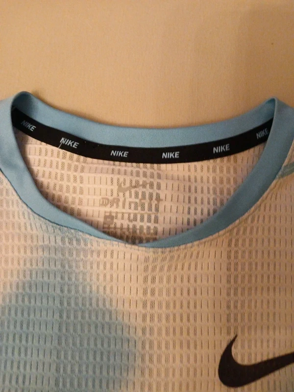 Kinder Nike shirt in Gr M