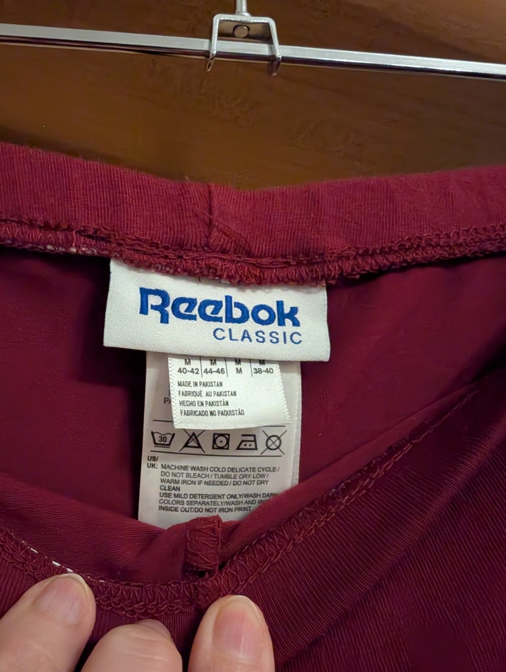 Dunkelrote Leggings von Reebok, 7/8 Länge, Größe M (40/42)