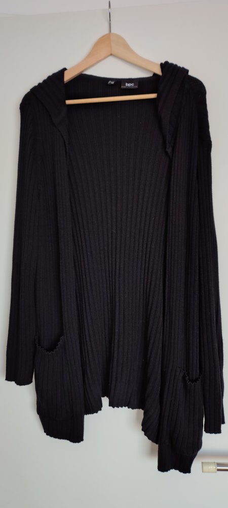 Kapuzenstrickjacke 