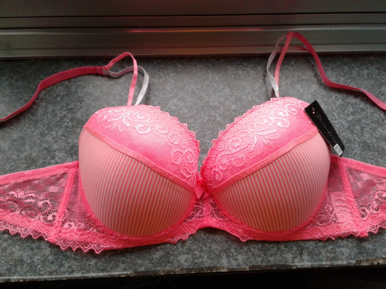 Second Hand Push UP BH mit Bügel 90/C pink weiße Streifen Spitze