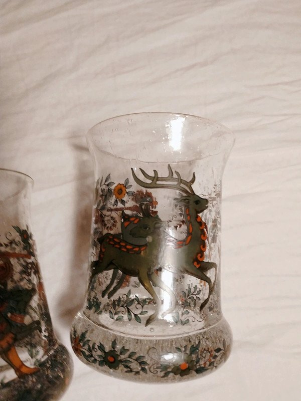 Vintage 2 Wassergläser mittelalterliche Jagdszene