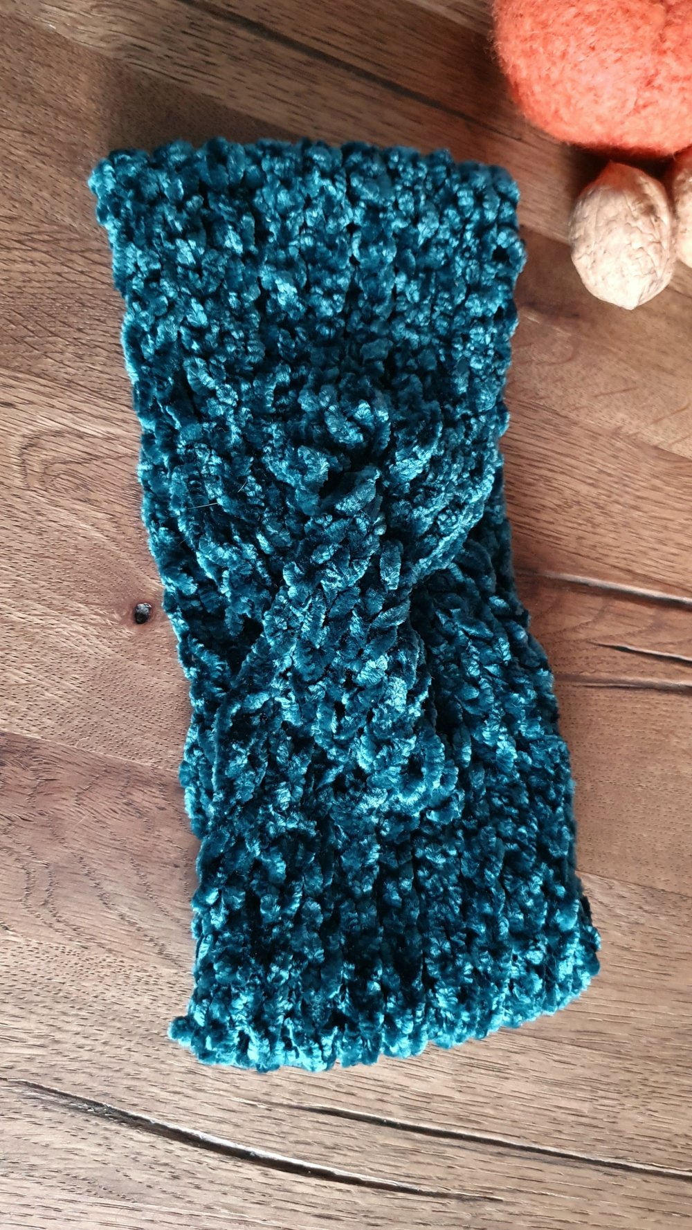 Knoten Stirnband Ohrenwärmer Chenille dunkelgrün supersoft flauschig