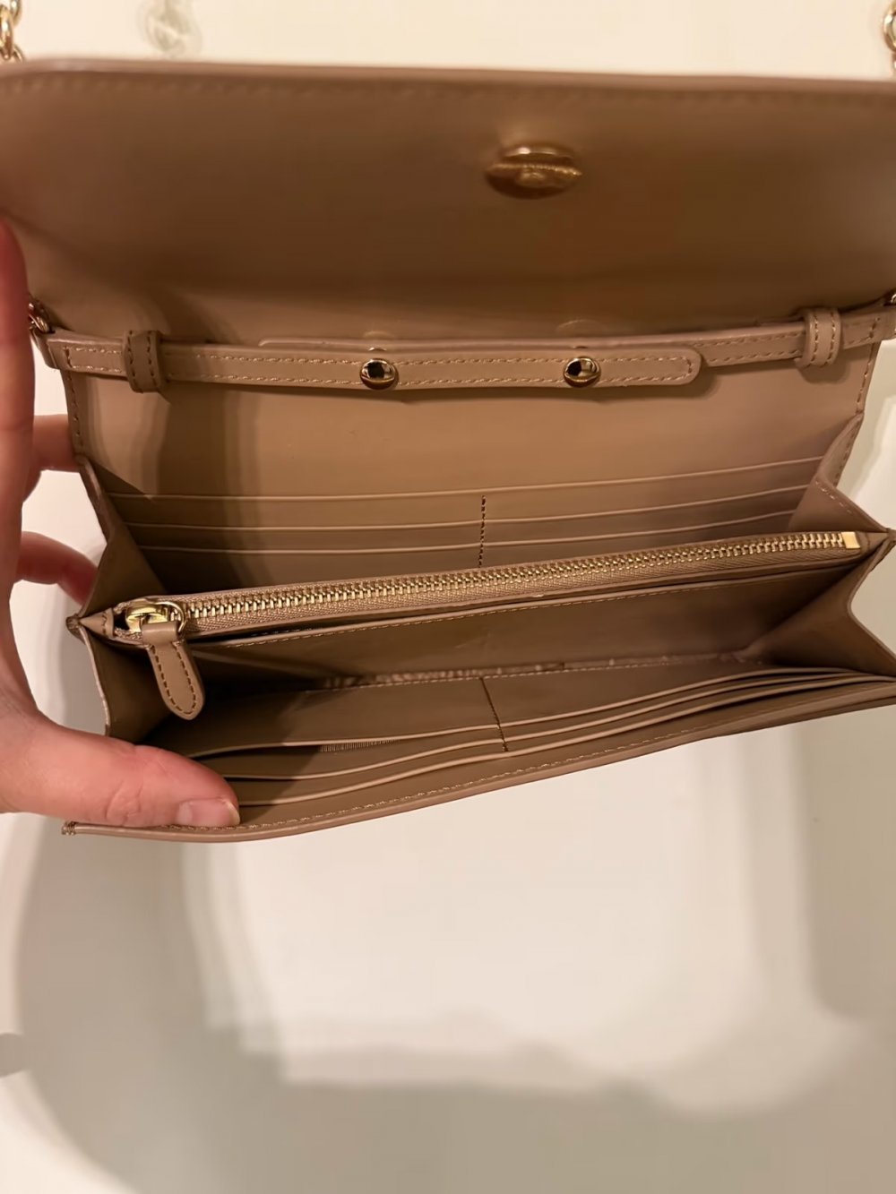 Burberry Brieftasche, Ketten-Leder-Riemen