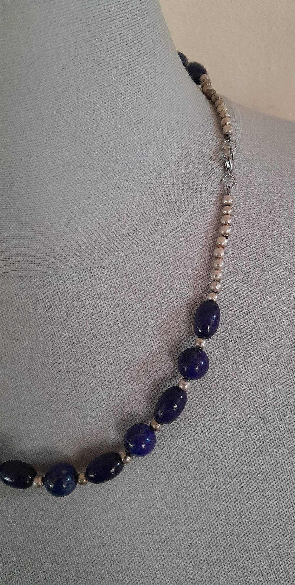 Wunderschönes, einzigartiges Lapislazuli Collier