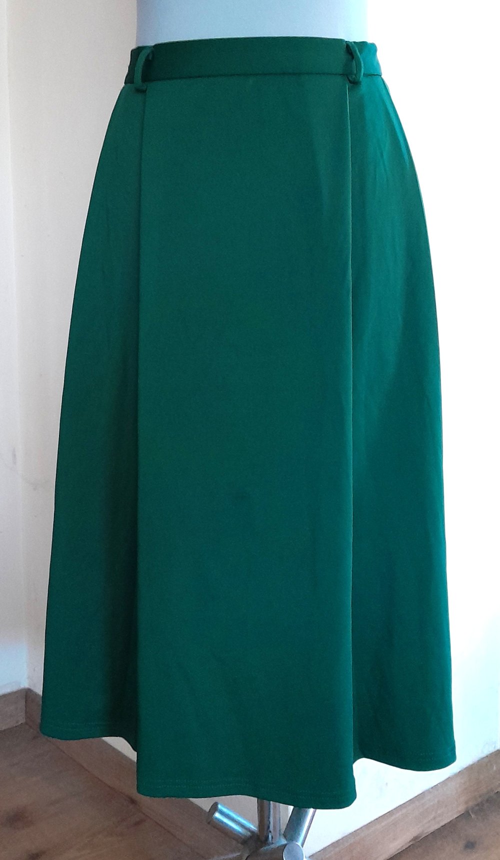 Wunderschöner High Waist Midirock in dunklem Grün, Gr.S/M