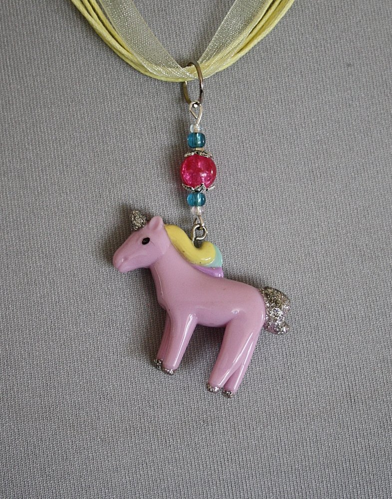 Einzigartige Kawaii Kette mit Einhorn Anhänger, Unikat