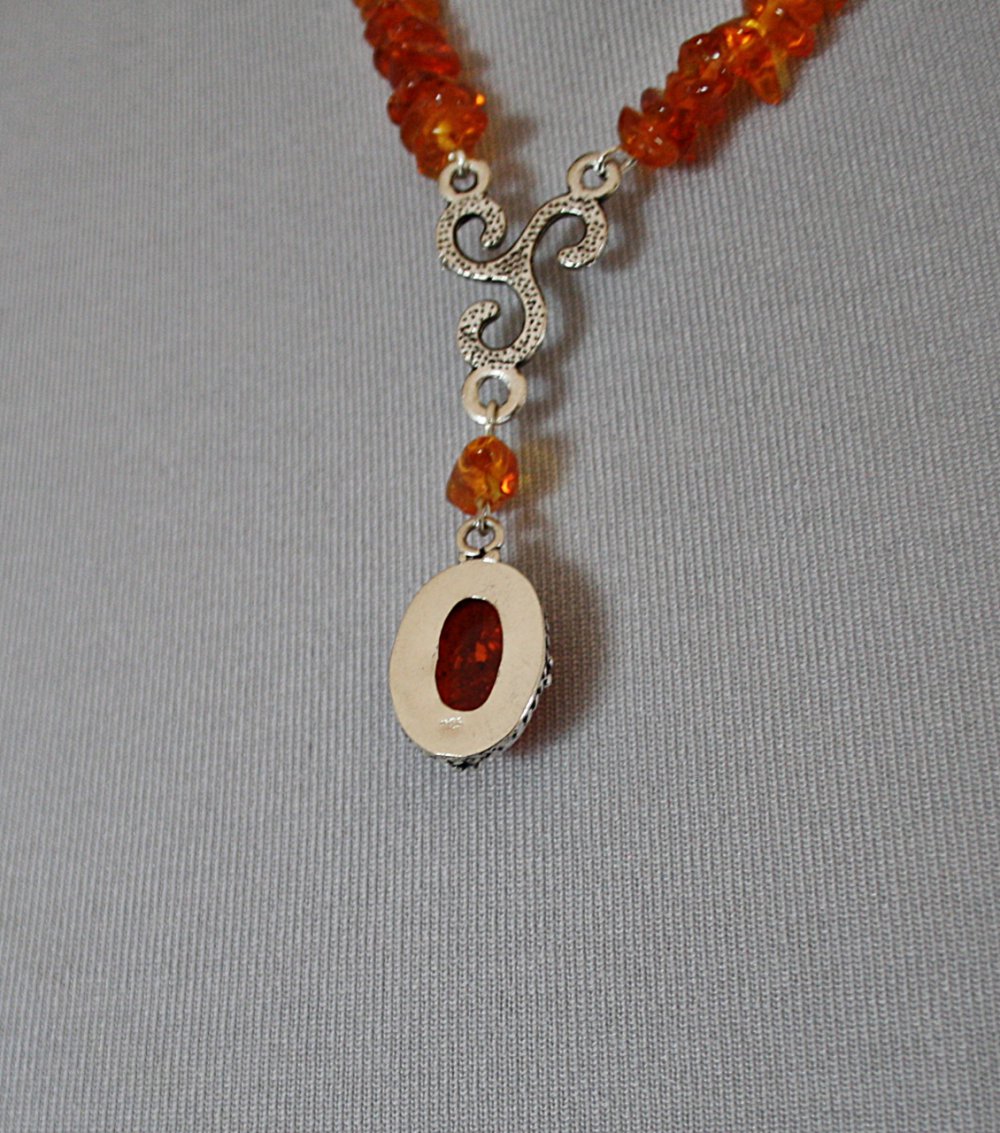 Einzigartiges, silbernes Bernstein Collier