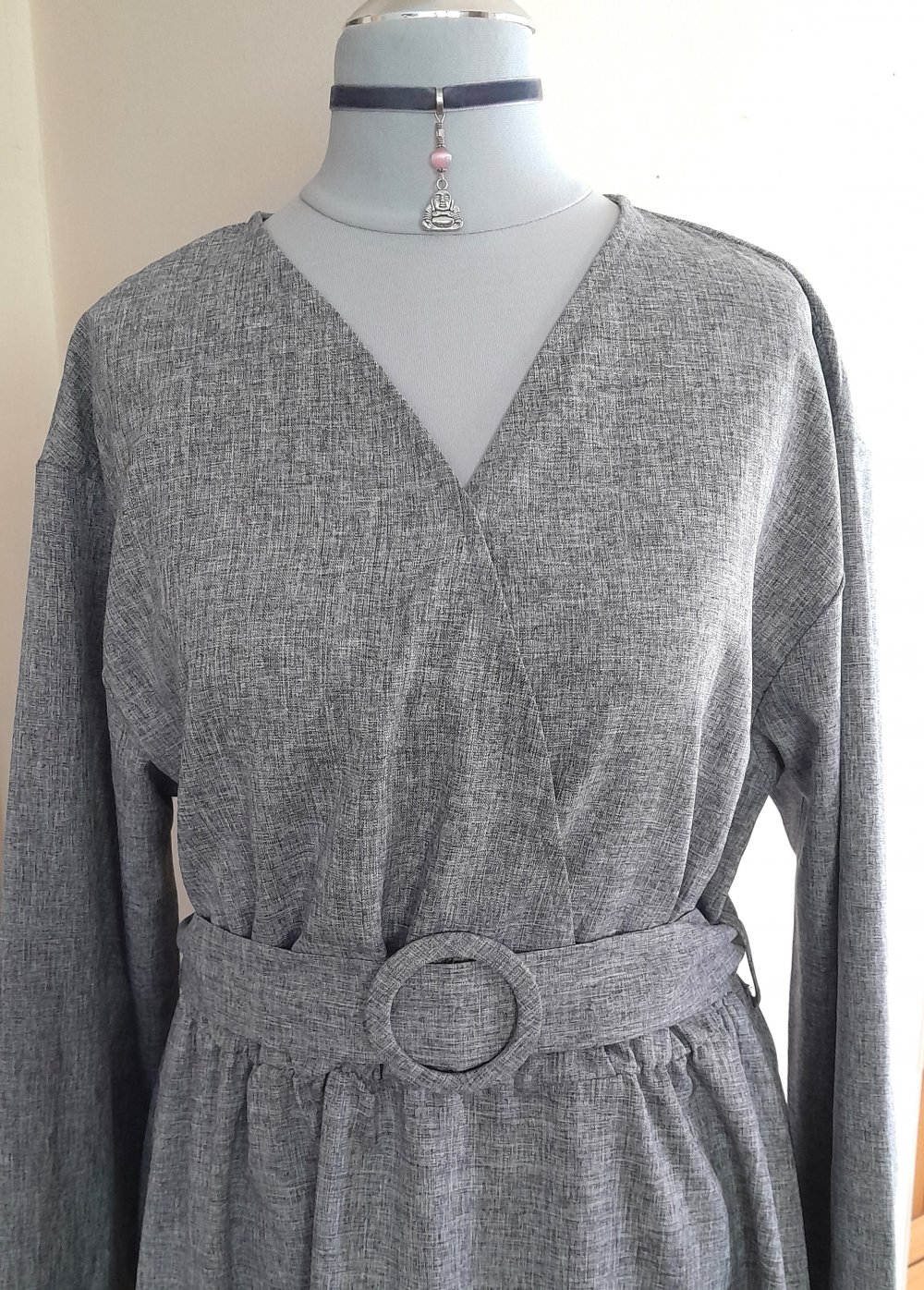Leichtes, grau meliertes Maxikleid mit Gürtel, Gr.36/38