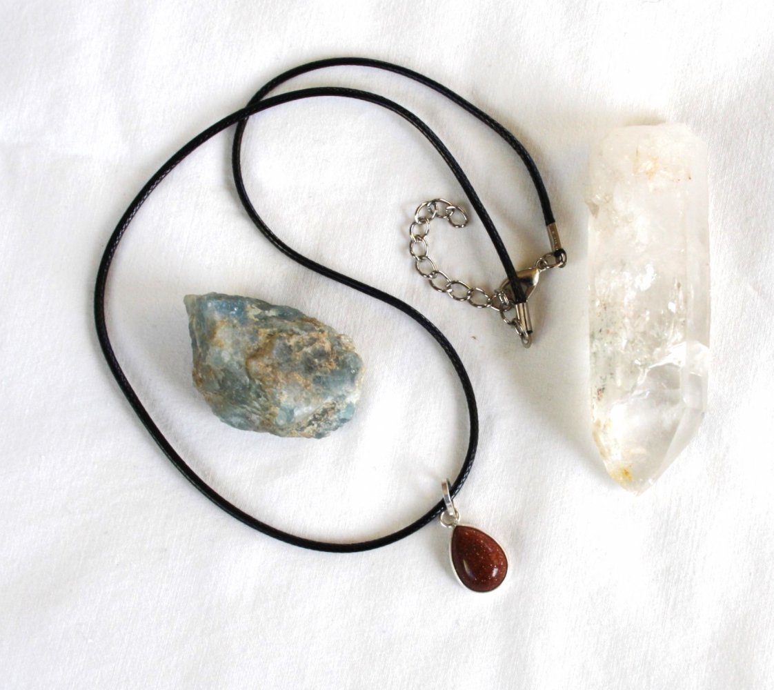 Wunderschöne Vintage Kette mit Goldfluss Anhänger