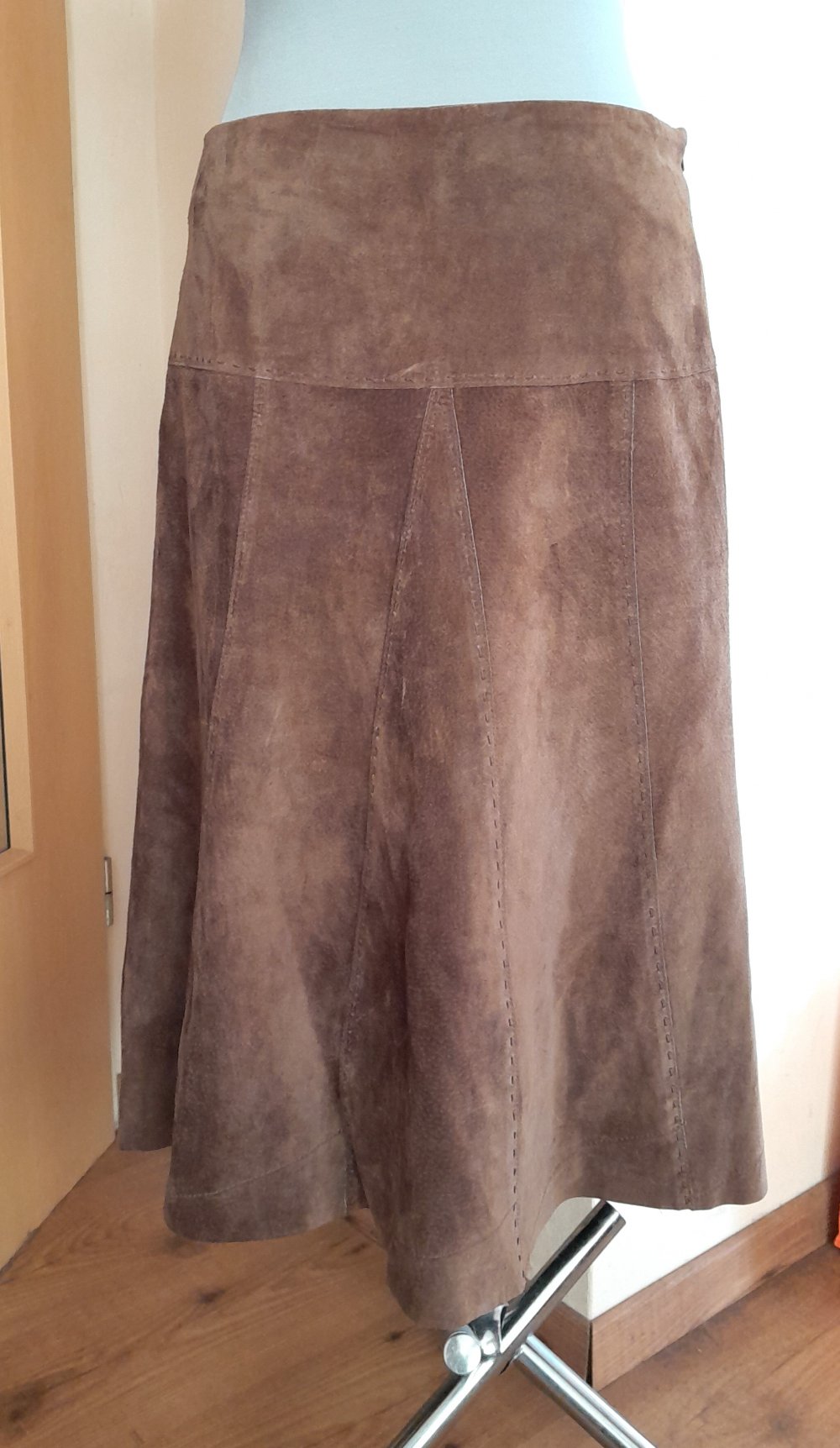 Brauner Midirock aus echtem Wildleder, Gr.34/36