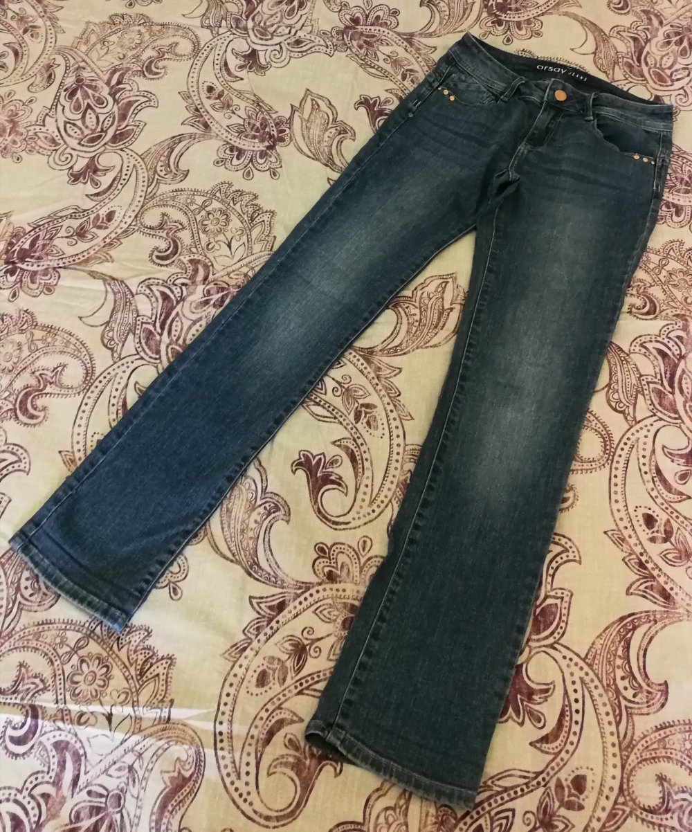 Jeans Jeanshose Hose Mittelblau Röhre Gr. 34 mit Kupferelement