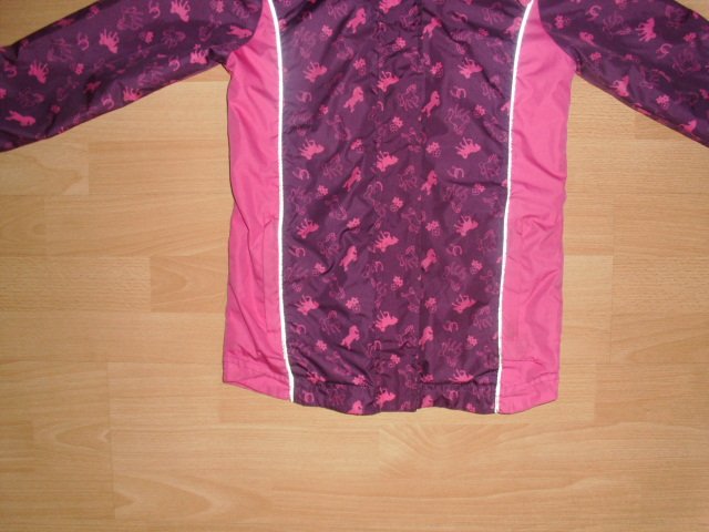 Regenjacke von Topolino, pink-lila mit Pferden, Gr. 128