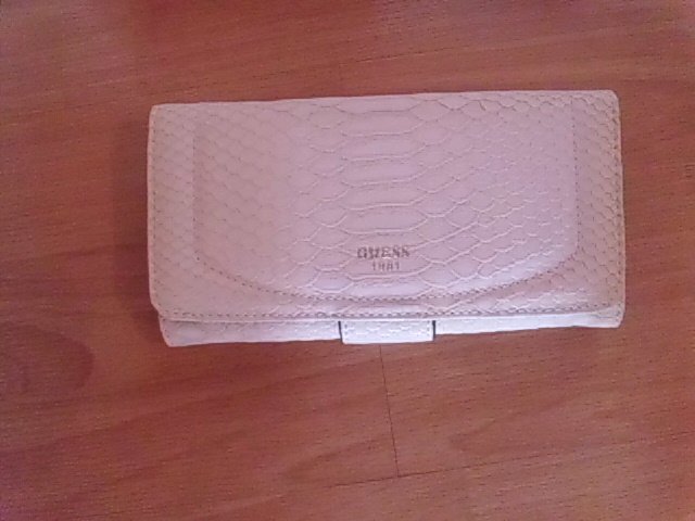 Damengeldbörse von Guess, creme, NEU und OVP