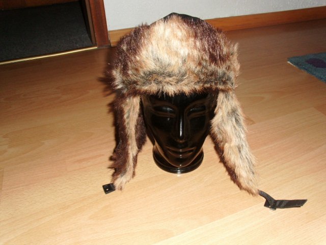 Fellmütze / Wintermütze / Chapka / Pilotenmütze, schwarz-braun, KU 58 cm