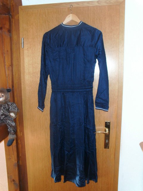 Midikleid von Hechter, blau, Gr. 36 mit Etikett