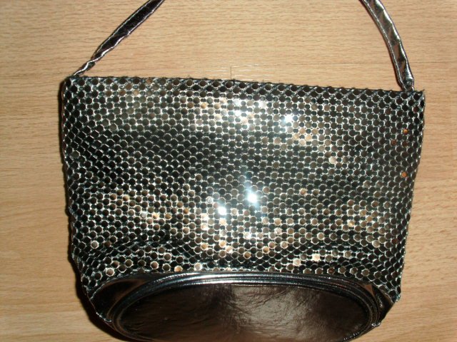 Kleine Umhängetasche, silber