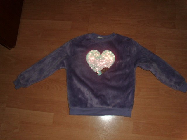 Fleecepullover von H&M, pastelllila mit Motiv, Gr. 122/128