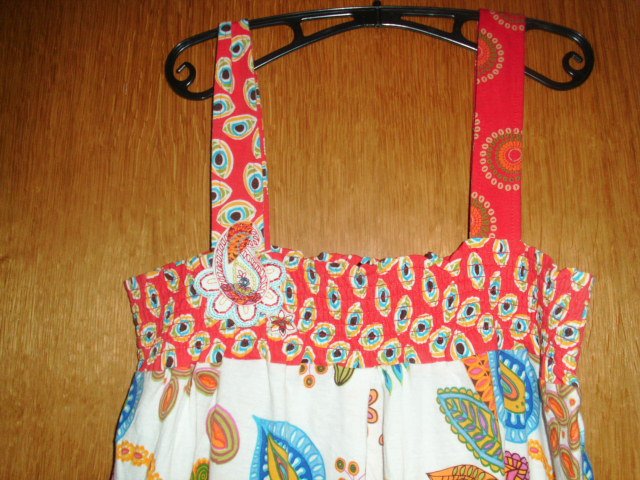 Strandträgerkleid von Snorella, weiß mit Blumen, Gr. 40/42