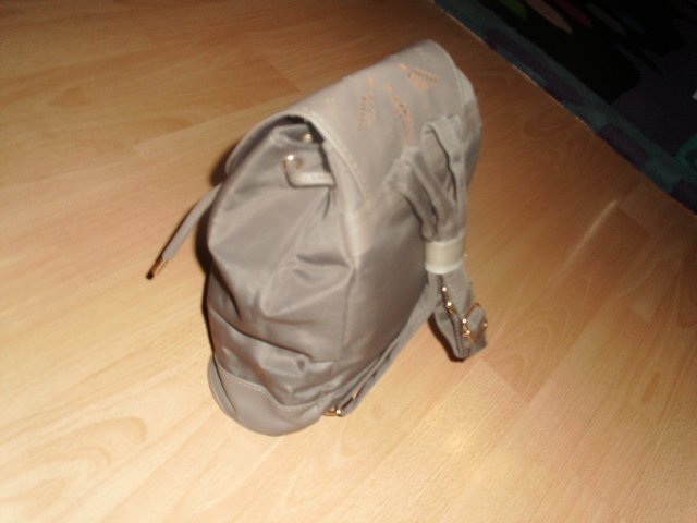 Kleiner Cityrucksack für Damen, taupe, neu