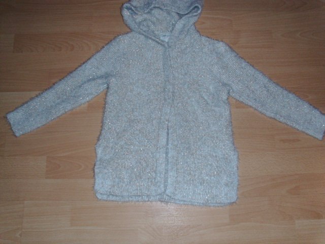 Cardigan von Zara, beige mit Kapuze, Gr. 122