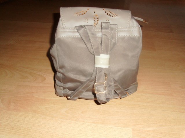 Kleiner Cityrucksack für Damen, taupe, neu