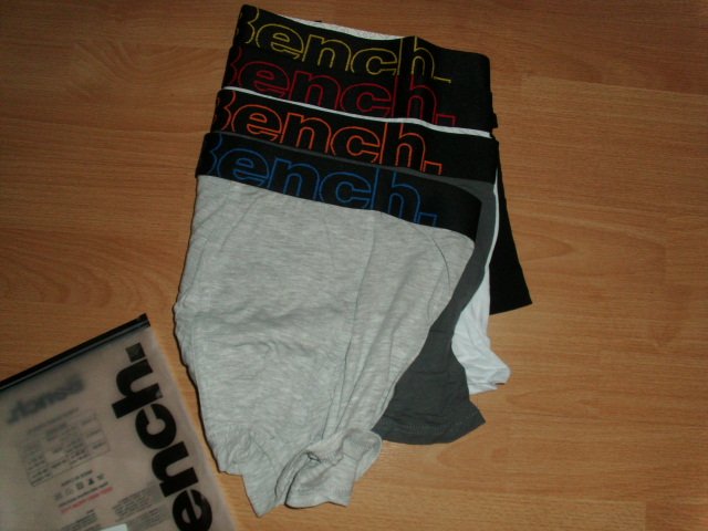 5 Boxershorts von Bench, Gr. M OVP
