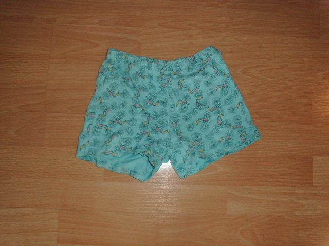 Kurze Hose von Pocopiano,  grün mit Motiv, Gr. 122