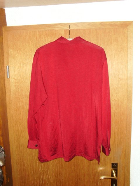 Schlupfbluse von  Hajo Chicara, rot mit Knopfleiste, Gr. 44/46