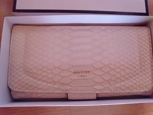 Damengeldbörse von Guess, creme, NEU und OVP