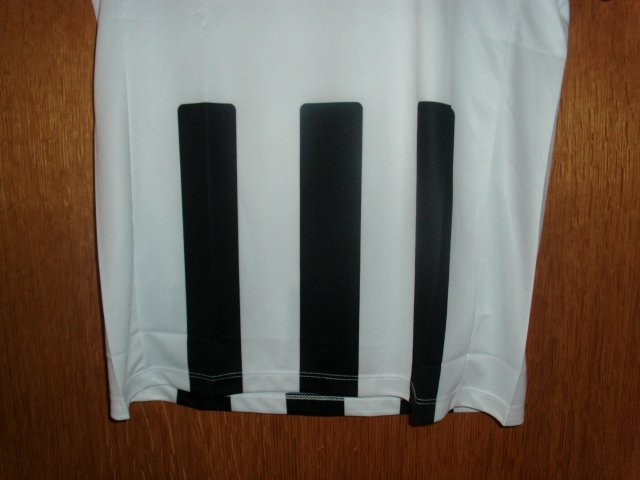 Trainingsshirt von Jako, weiß-schwarz, Gr. 152