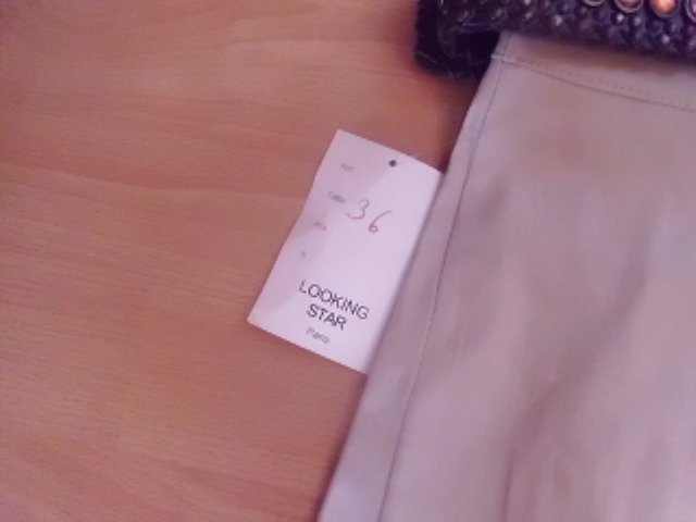 Rock von Looking Star, beige mit Gürtel, Gr. 36 mit Etikett