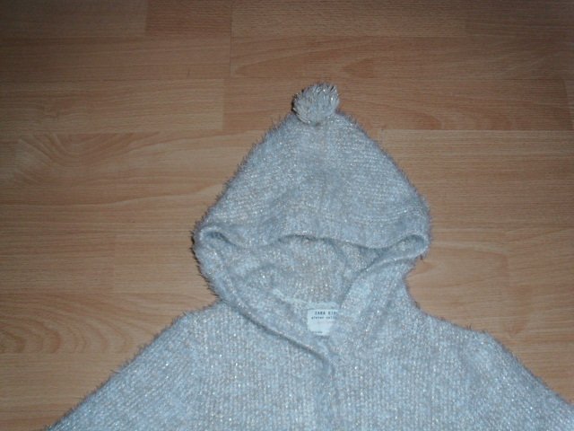 Cardigan von Zara, beige mit Kapuze, Gr. 122