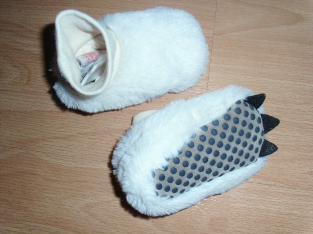2 Paar Wagenschuhe von H&M, mit Motiv, Gr. 16/17
