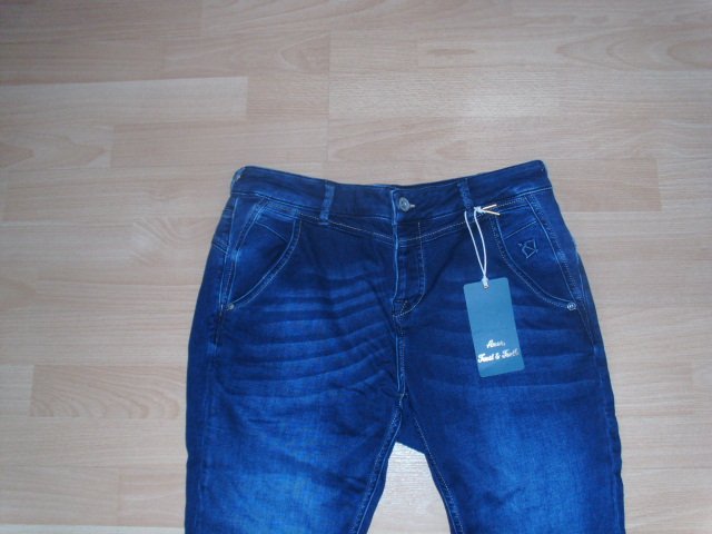 Jeans von Amor, Trust & Truth, blau, Gr. 42 ( 29/32) mit Etikett